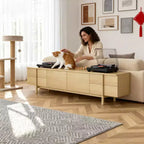 Meuble TV de 220,5 cm avec tiroirs et placards – Convient aux TV jusqu'à 90", bois clair, 127 kg