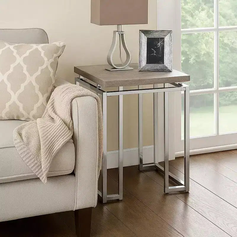 Table d'appoint – Plateau rectangulaire en bois, pieds traîneaux en métal argenté, marron et argent
