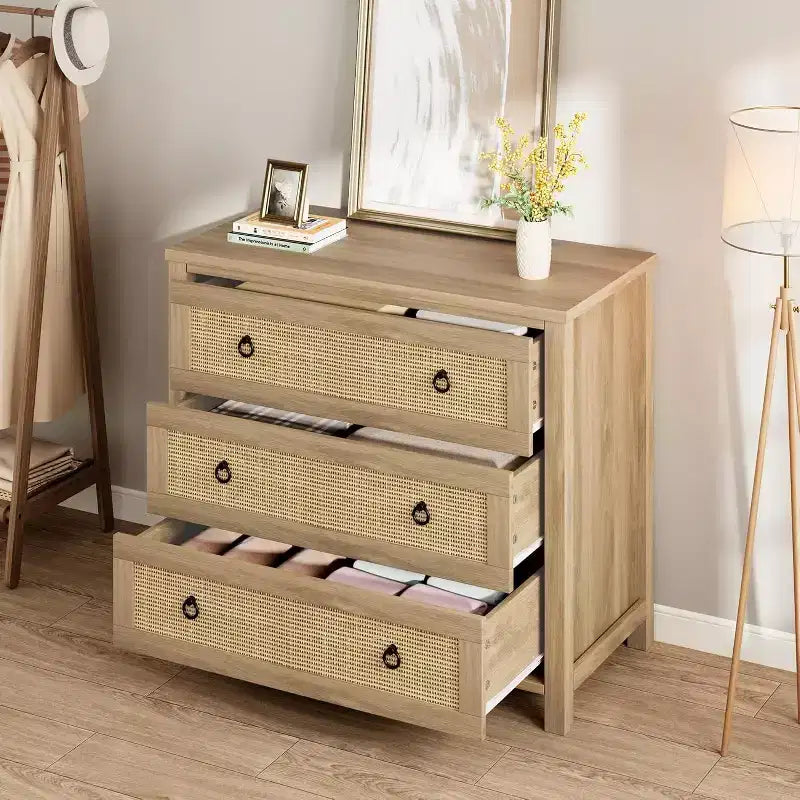 Commode à 3 tiroirs en rotin naturel - Meuble de rangement autoportant avec dispositif anti-basculement, tiroirs extra-profonds pour chambre à coucher, chambre d'enfant, salon, bureau